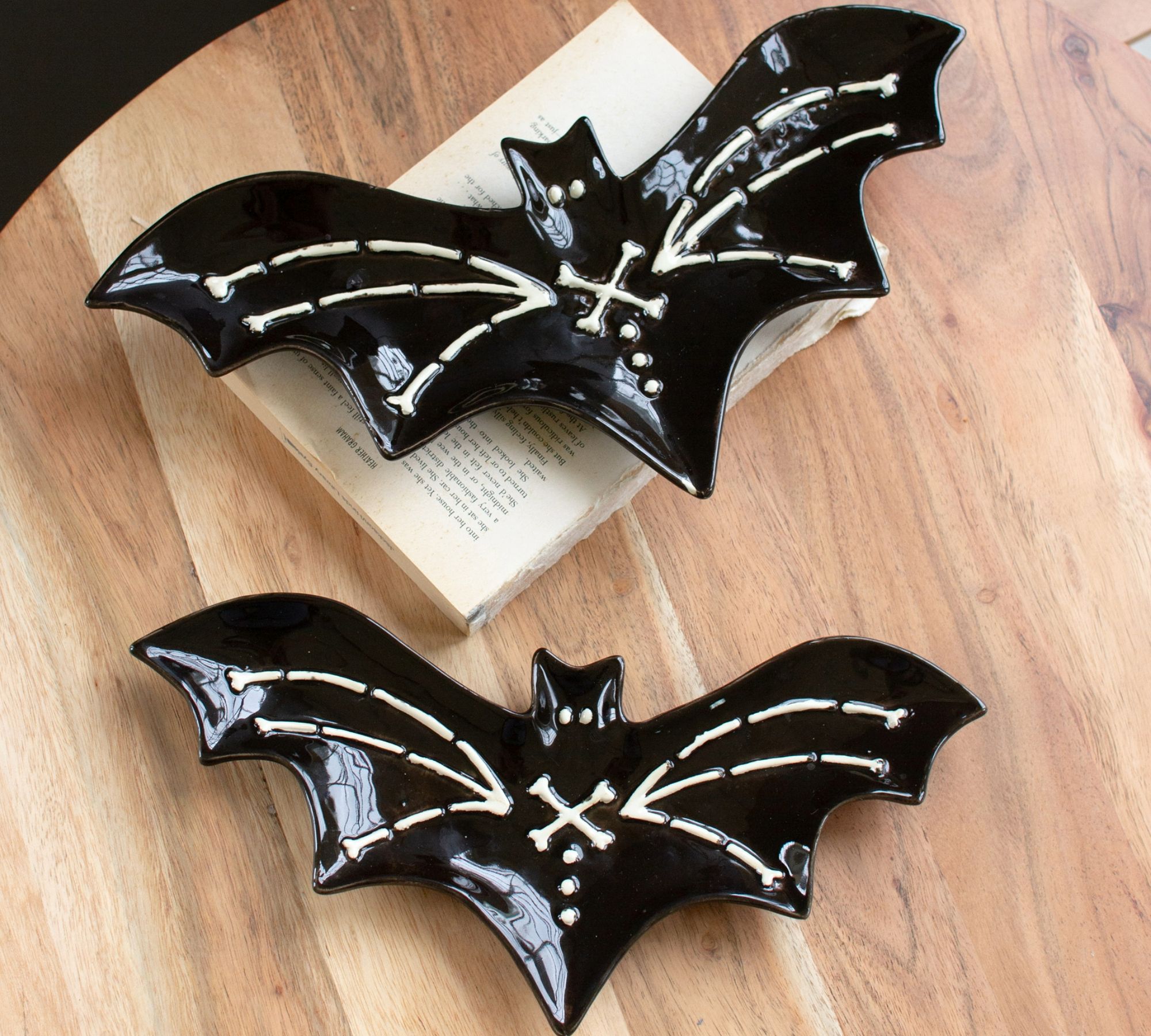 Nesting Bat Serving Platters, Set of 2