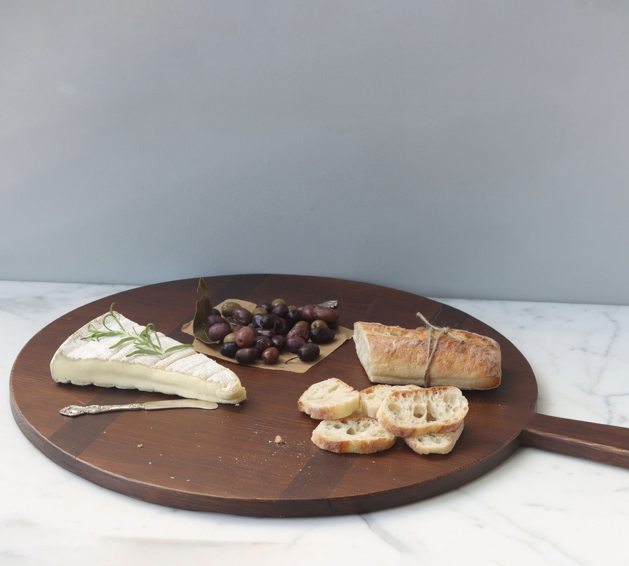 Round Heritage Handcrafted Charcuterie Board