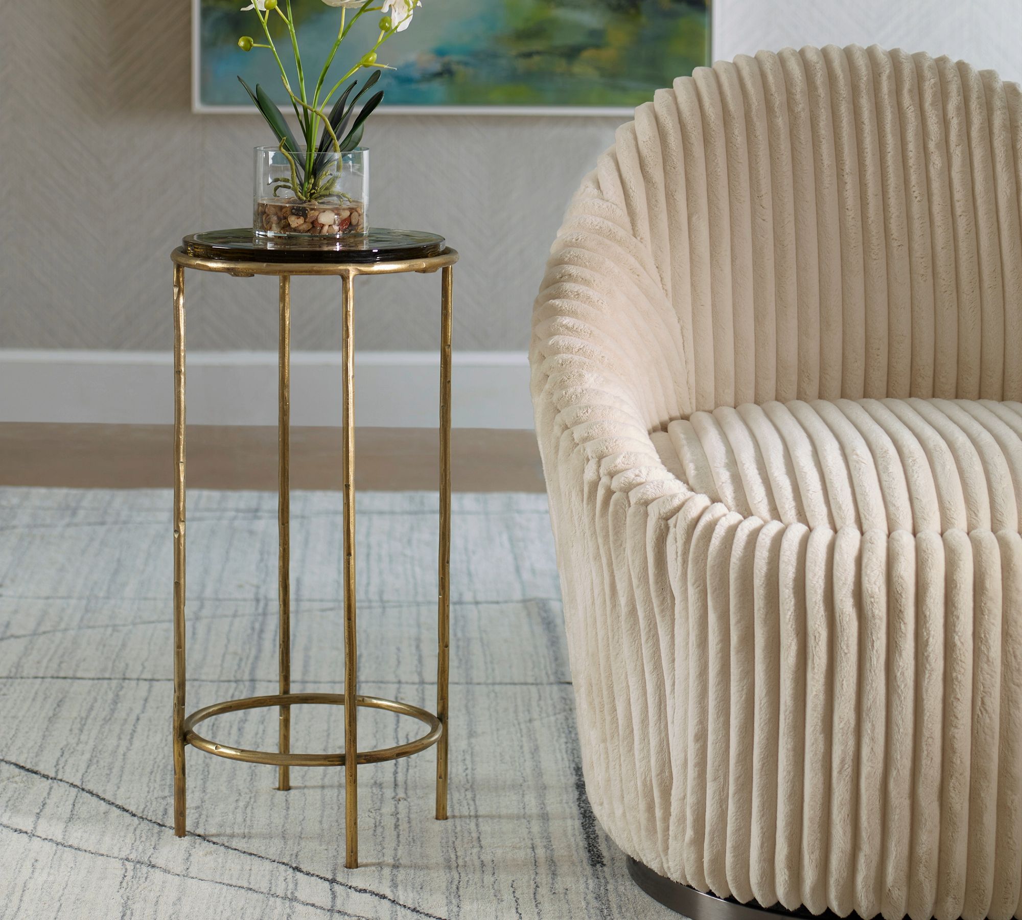 Chez Round Metal Accent Table (12")