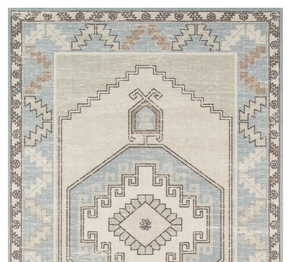 Lenora Persian-Style Rug