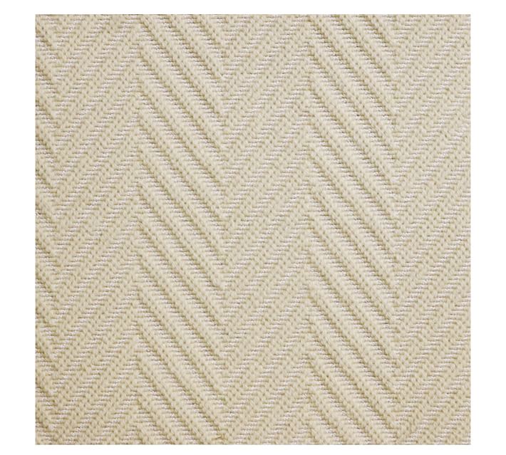 Pottery store Barn Kids wool chevron rug 5’x 8’