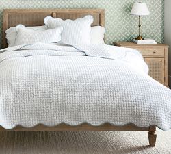 Julia Berolzheimer Beau Scallop Pickstitch Cotton Quilt