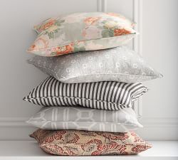 Dolores Geo Print Pillow Cover