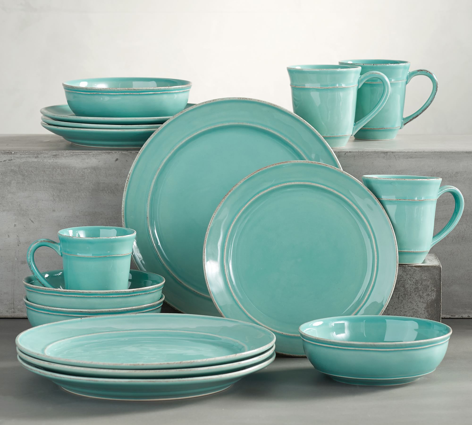 Cambria Handcrafted Stoneware 16-Piece Dinnerware Set