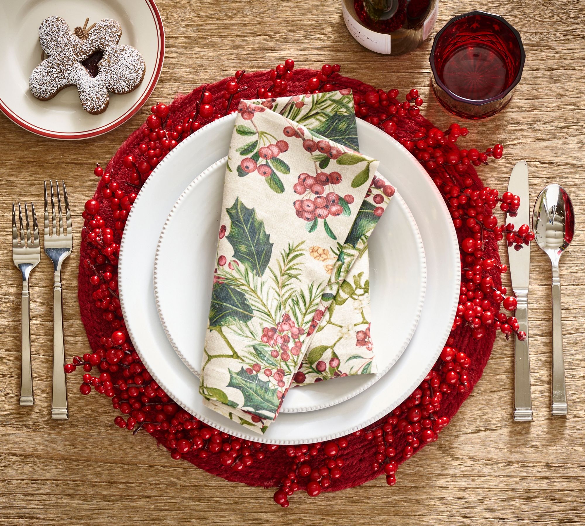 Holly Berry Cotton/Linen Napkins - Set of 4