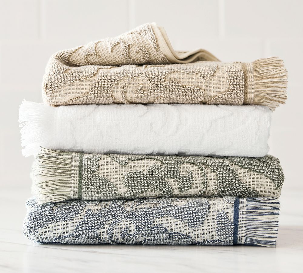 Delphine Sculpted Towel | Bath Towel (Lichen)