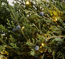 Faux Lit Juniper Berry Wreath &amp; Garland