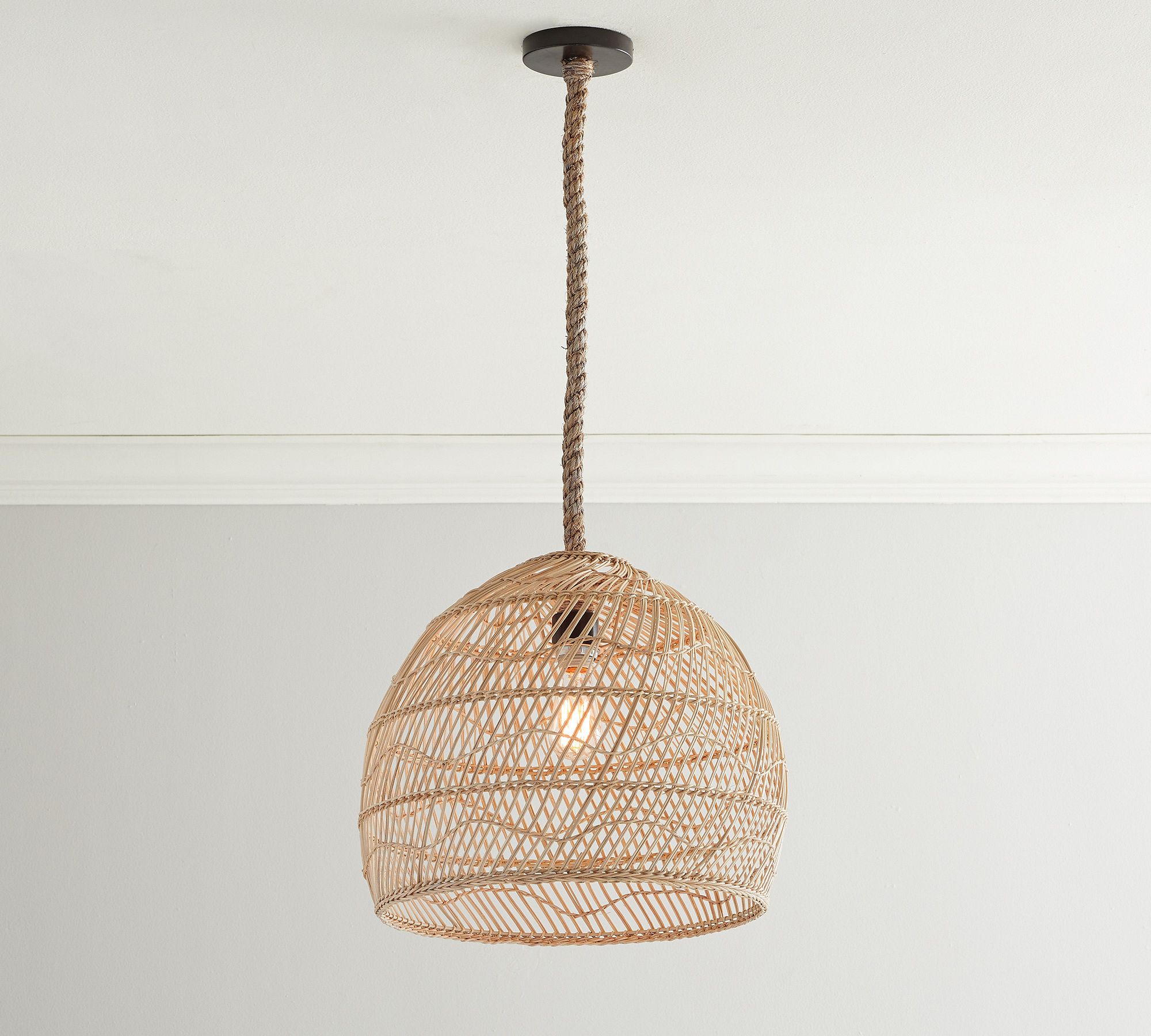 Flora Rattan Pendant (19"-23")