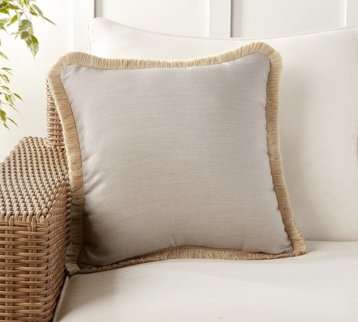 Pottery barn on sale outdoor raffia pillows