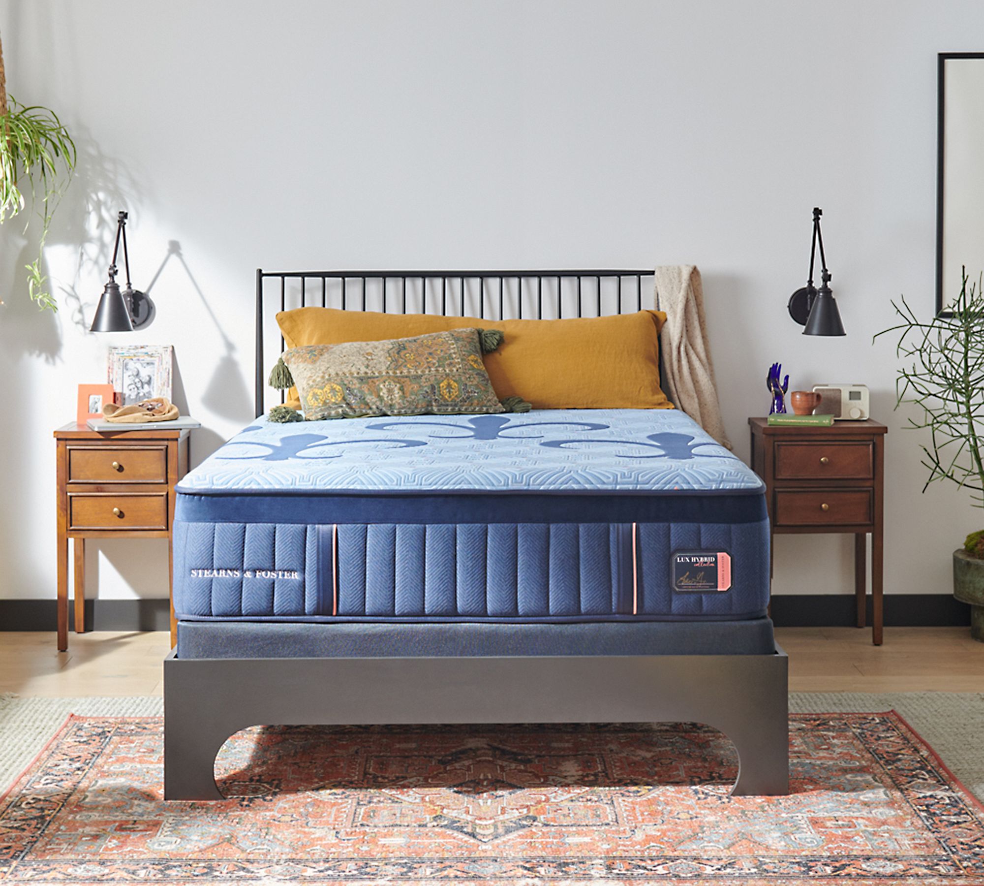 Stearns & Foster® Lux Hybrid Mattress