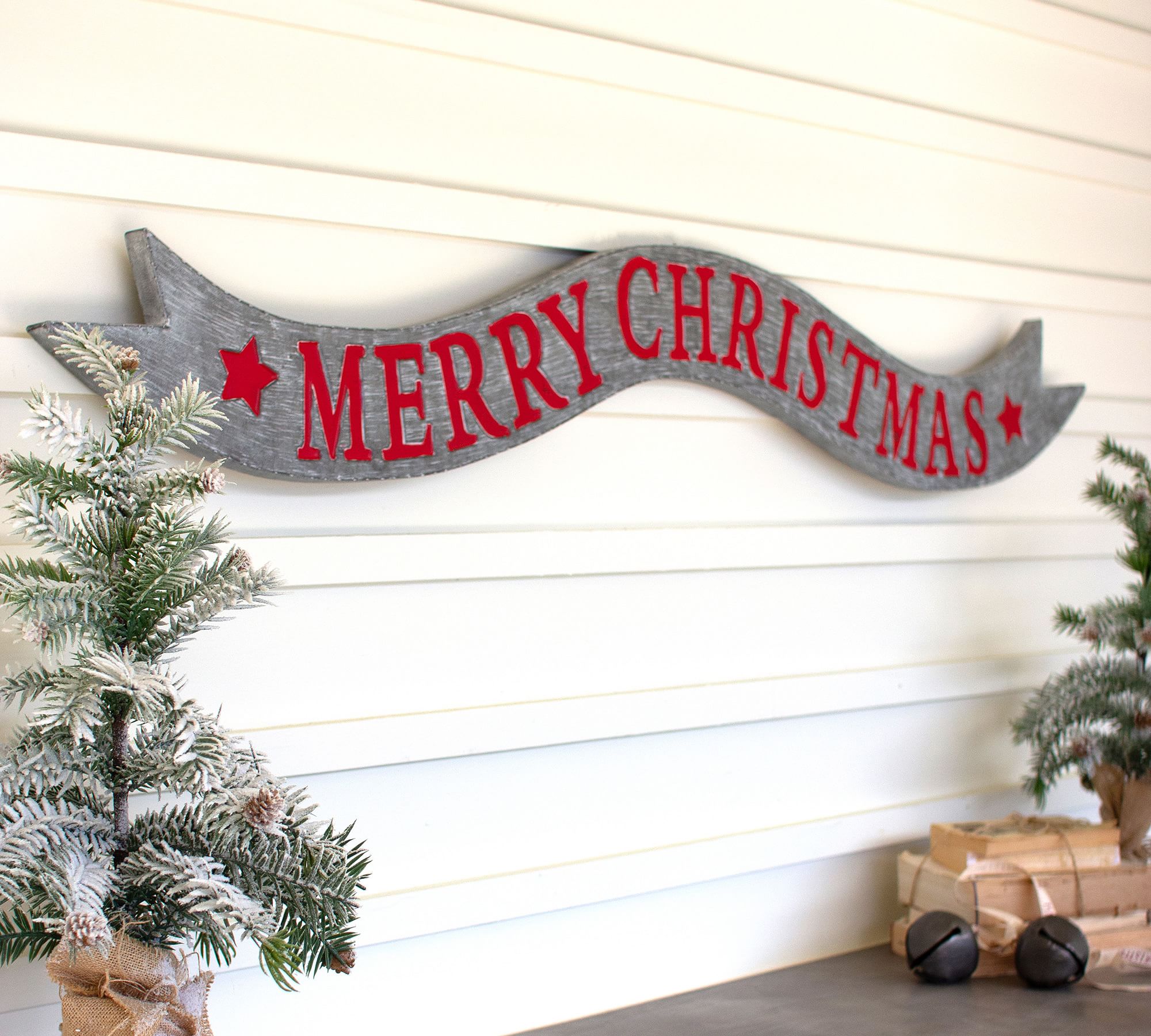 Merry Christmas Metal Banner Wall Decor