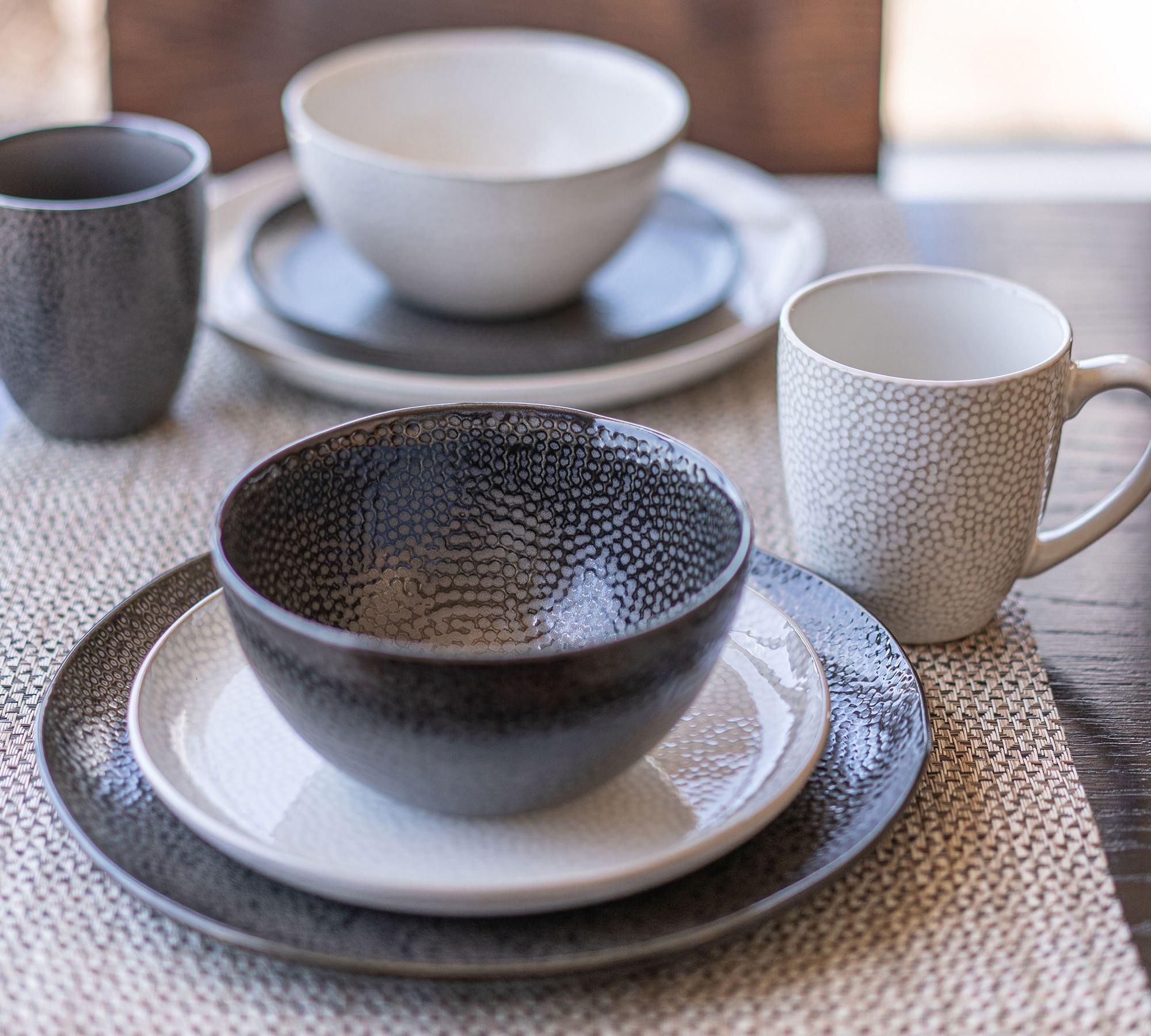 Serene Stoneware 16-Piece Dinnerware Set