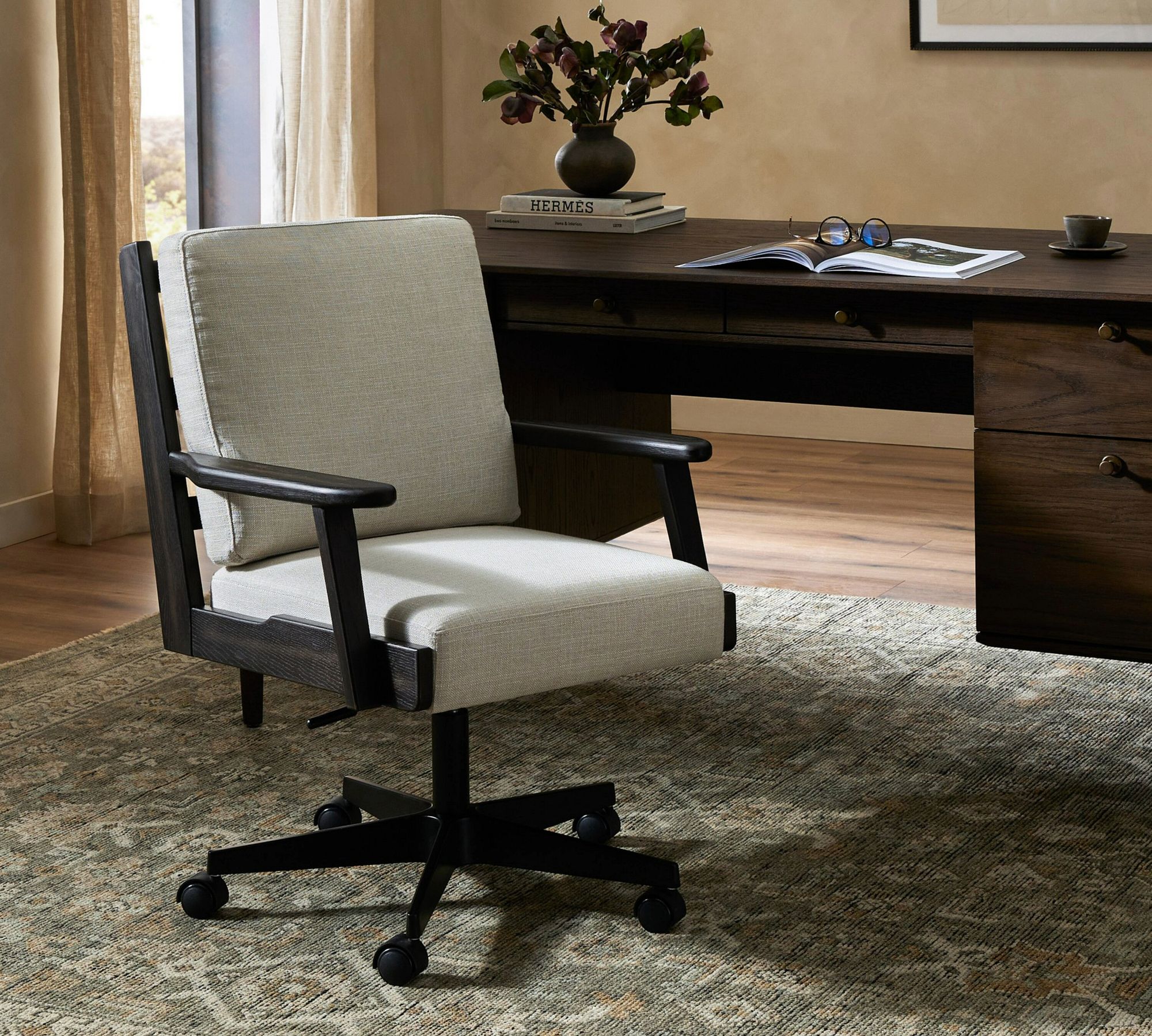 Raylan Swivel Desk Chair