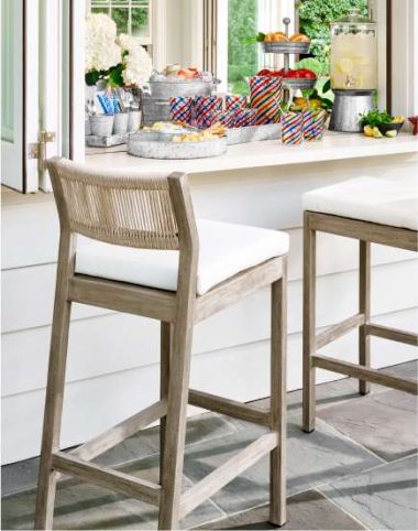 Outdoor Bar &amp; Counter Stools