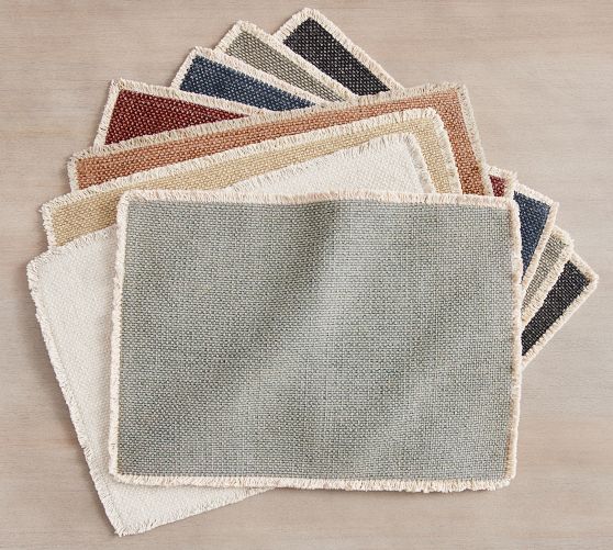 Quilted Placemats. Set of 4 Placemats. Kitchen table newest mats. Dining table linen.