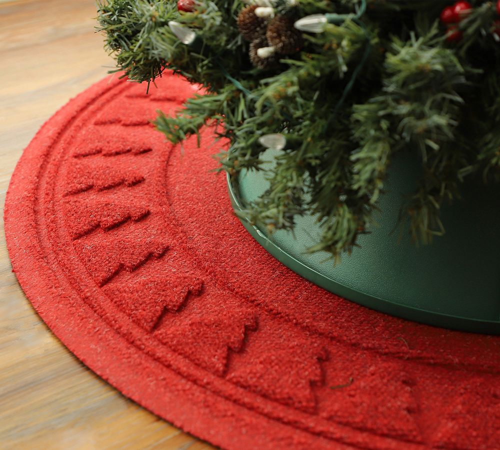 Pine Tree Round Tree Skirt