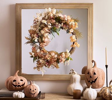 Pottery Barn New Sample item door on sale wreath faux flower