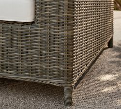 Torrey Wicker 5-Piece Square Arm Outdoor Sectional (101&quot;)