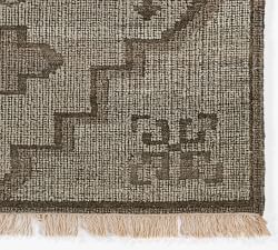 Hanisi Handcrafted Rug