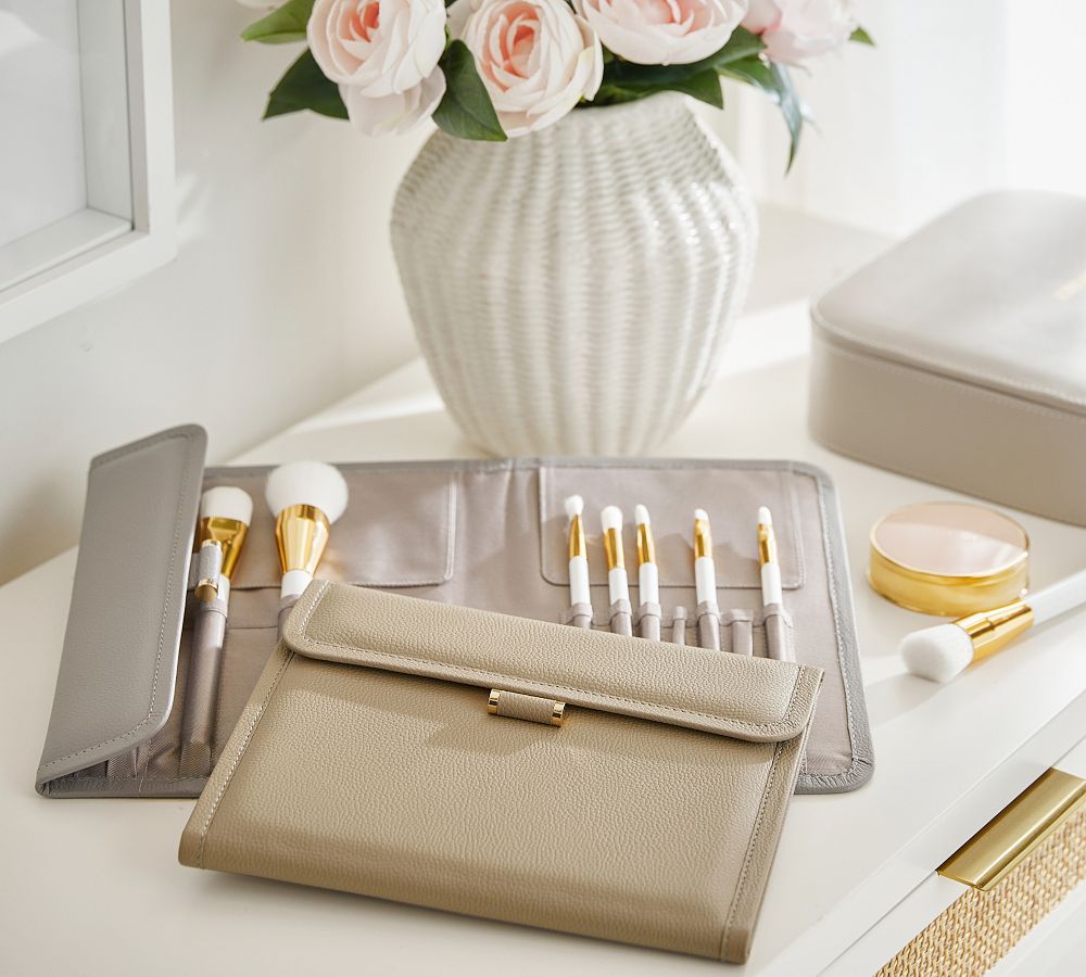 Quinn Makeup Brush Storage