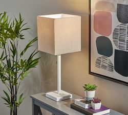 Ellis Metal Table Lamp (18&quot;)