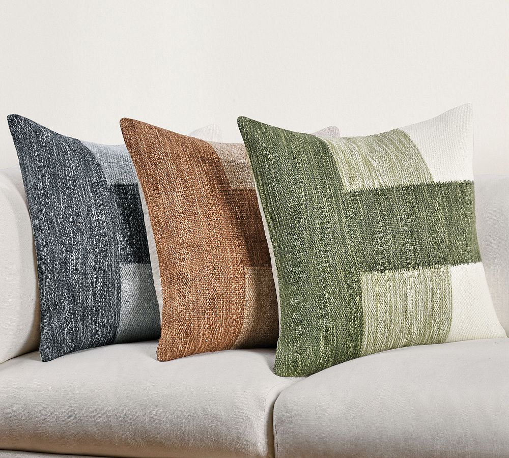 Laurel Textured Pillow Cover