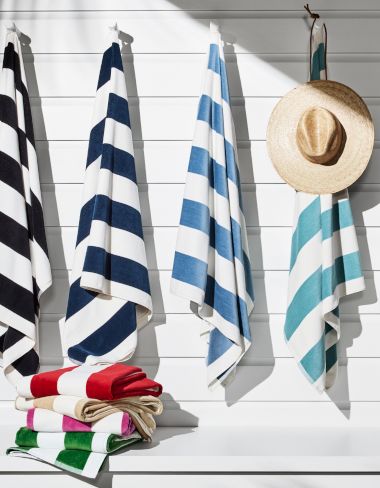 Pool Towels &amp; Outdoor Storage