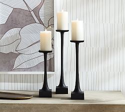 Neena Pillar Candleholder