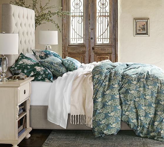 Sabyasachi Maharani Print Duvet Cover & Shams