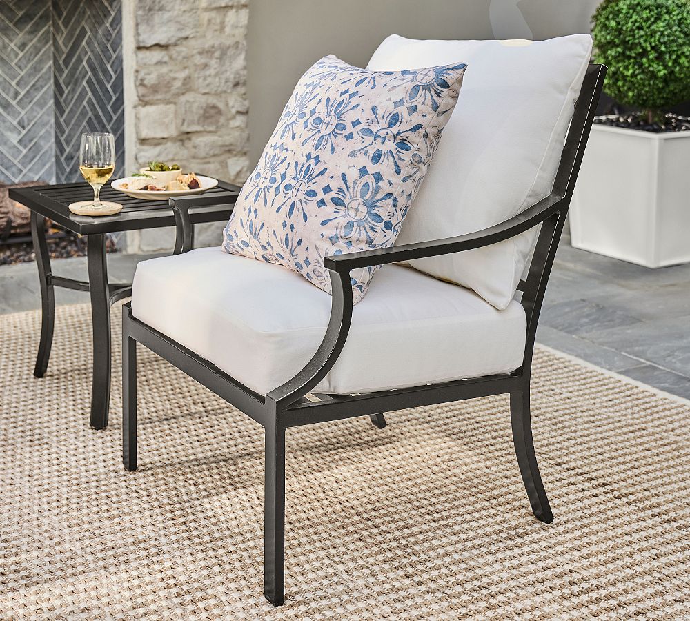 Riviera Metal Outdoor Lounge Chair