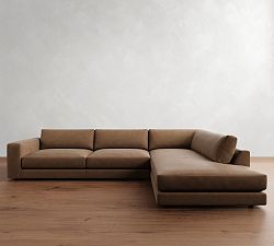 Carmel Lounge Leather Return Bumper Sectional (117&quot;&ndash;129&quot;)