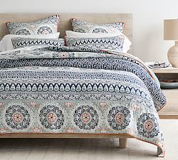 Open Box: Pia Quilt