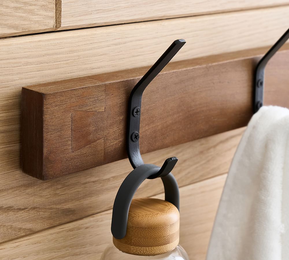 Reed Row Of Hooks