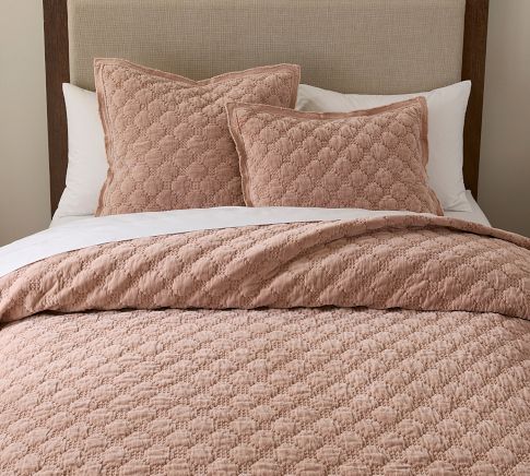 Velvet Lattice Quilt