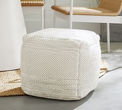 Willia Pouf