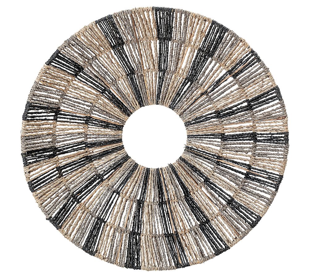 Nami Seagrass Round Wall D&#233;cor, 28&quot;