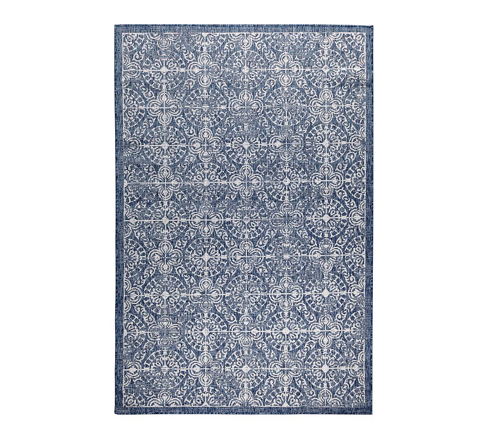 Antique Medallion Square Outdoor Rug in Navy and White