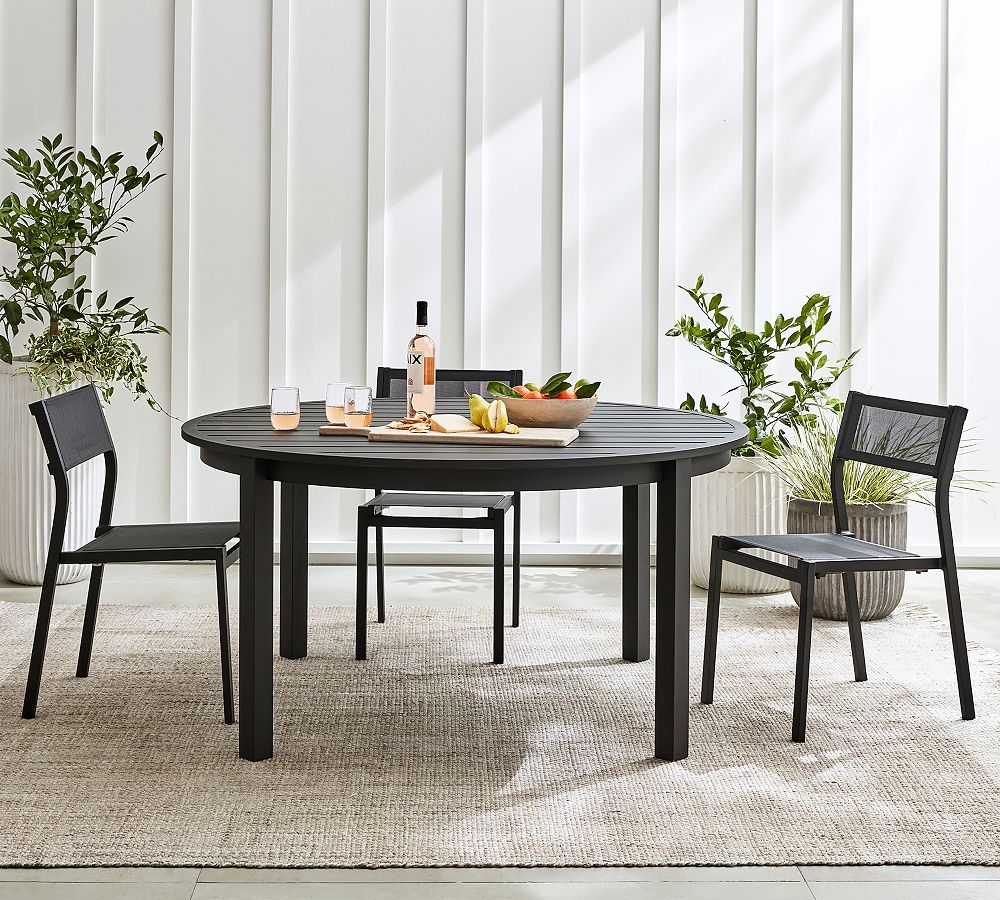 Malibu Metal Round Outdoor Dining Table (40&quot;)