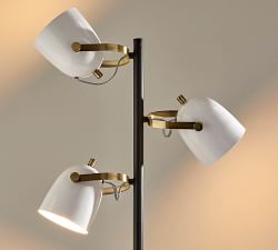 Kenneth Metal 3-Light Floor Lamp (65&quot;)