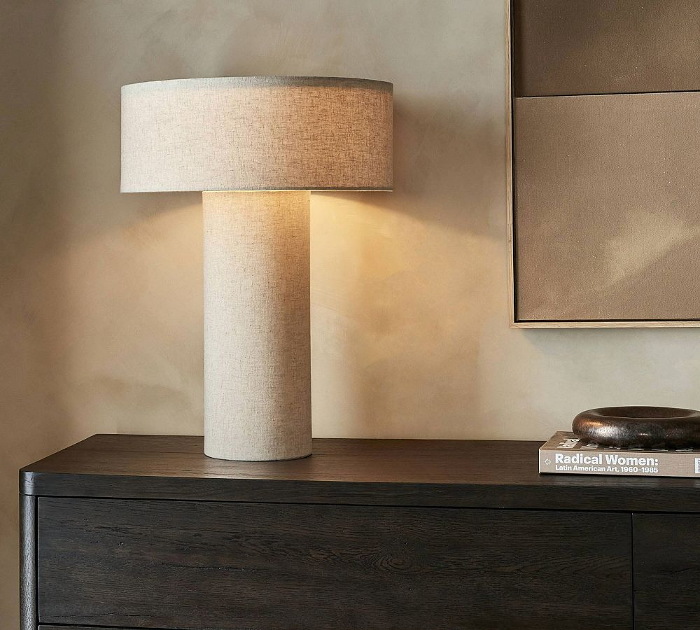 Carver Linen Table Lamp (24.5&quot;)