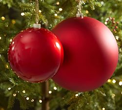 Outdoor Oversized Ball Ornaments &ndash; Set of 6