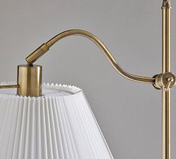Dahlia Metal Floor Lamp (65&quot;)