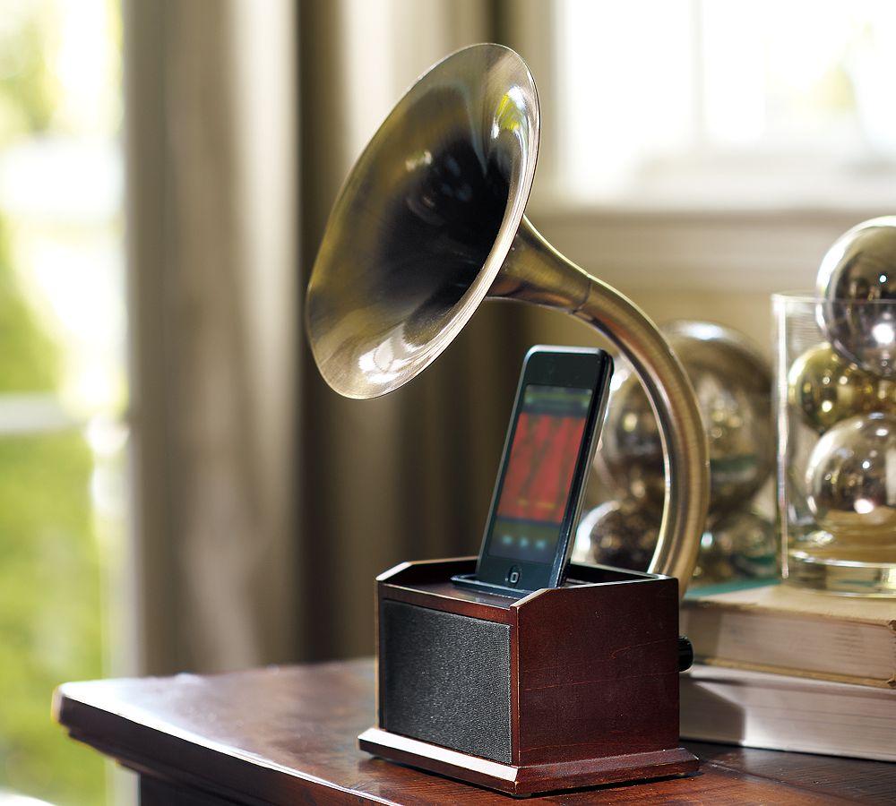 Gramophone Music Station