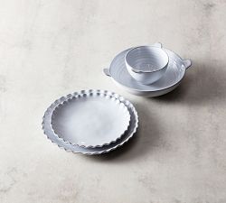 Ruffle Dinnerware Set