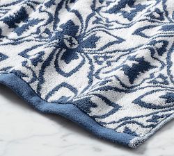 Isabeli Jacquard Towel