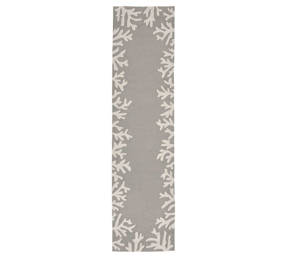 Coral Motif Silver Tufted Indoor/Outdoor Wool Blend Rug
