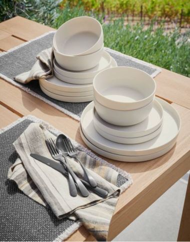 Outdoor Dinnerware