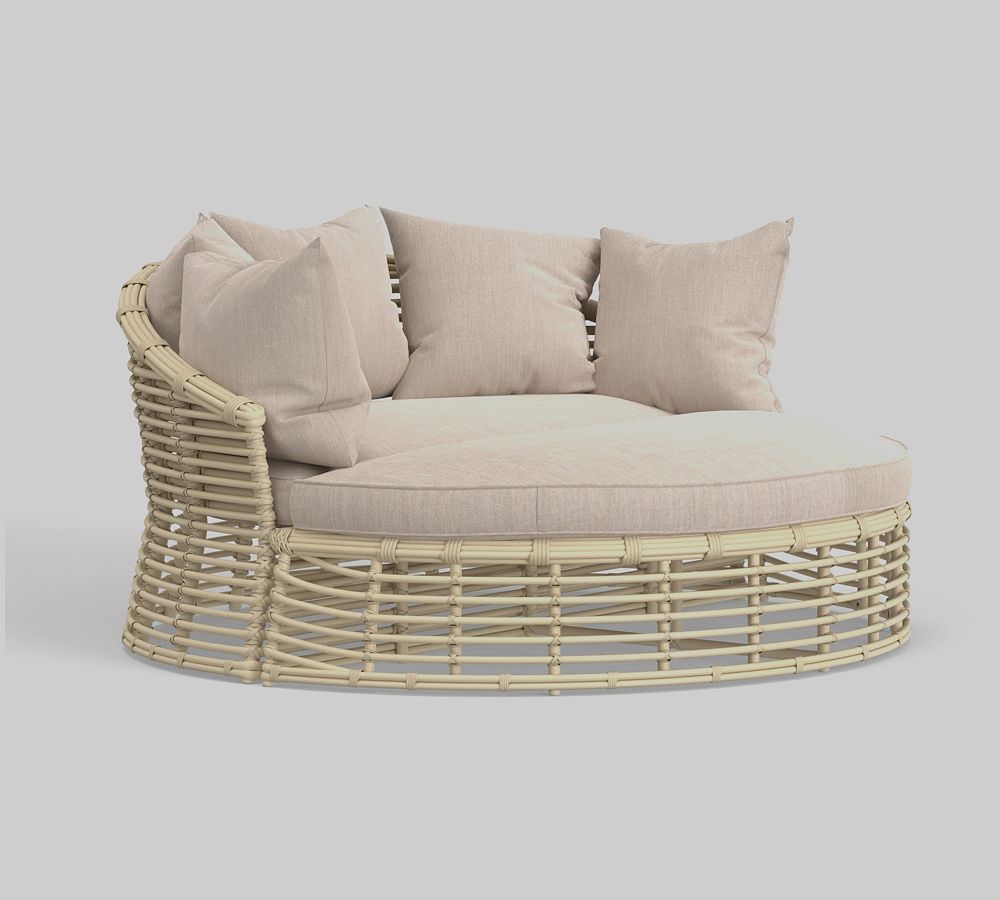 Edison Wicker Round Outdoor Daybed