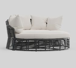 Edison Wicker Round Outdoor Daybed