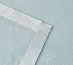 Maizy Silk Fleece Throw With Satin Border